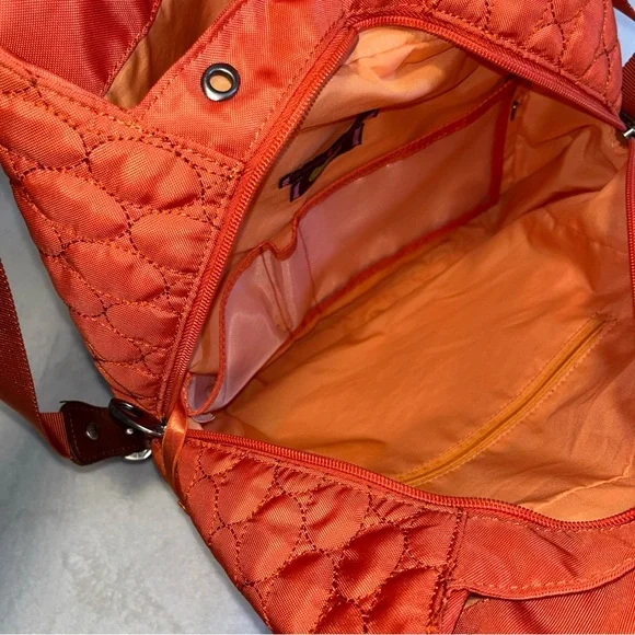 ๐ Mosey/ Vera Bradley Quilted Nylon Backpack Orange Rust with Brown Leather Trim - Picture 9 of 13